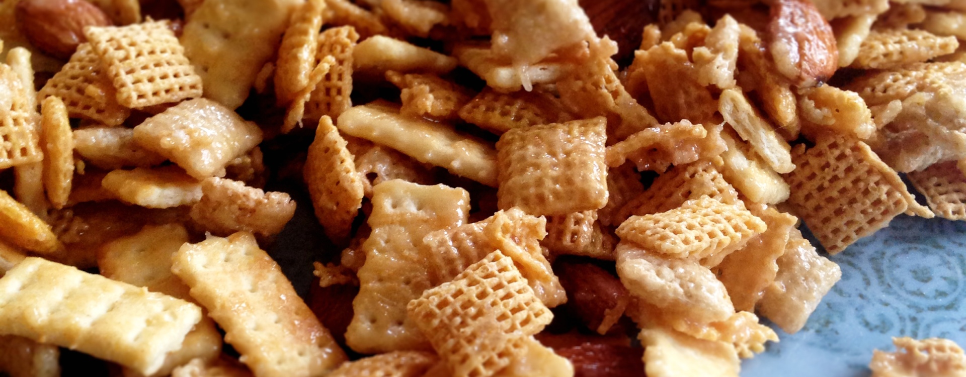 {Microwave!} Chex Caramel Crunch The Gingham Apron