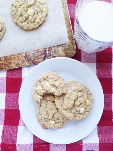 Chewy White Chocolate Oatmeal Cookies