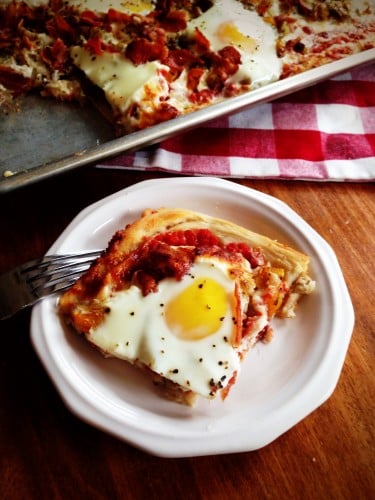 Breakfast pizza