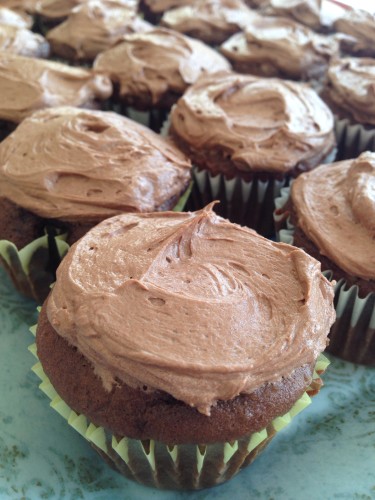 Simple chocolate frosting 6