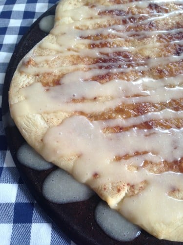 Cinnamon and Sugar Dessert PIzza