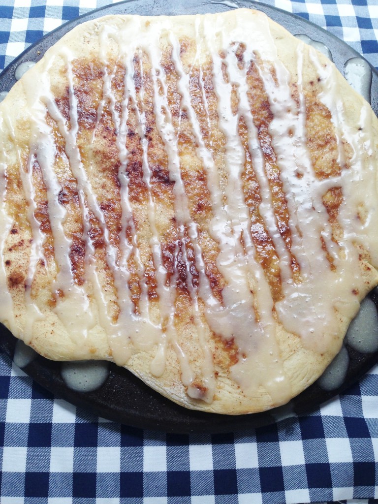 Cinnamon and Sugar Dessert PIzza