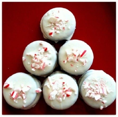 Dipped Peppermint Oreos