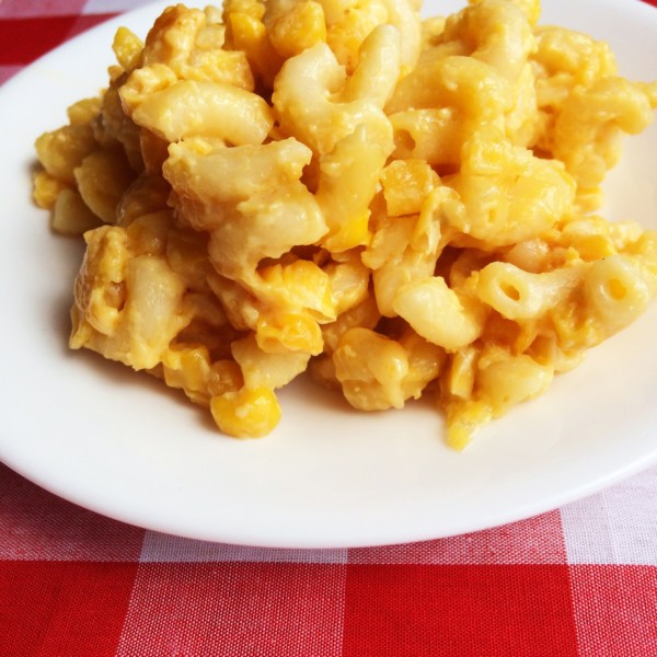 Cheesy Macaroni and Corn Casserole
