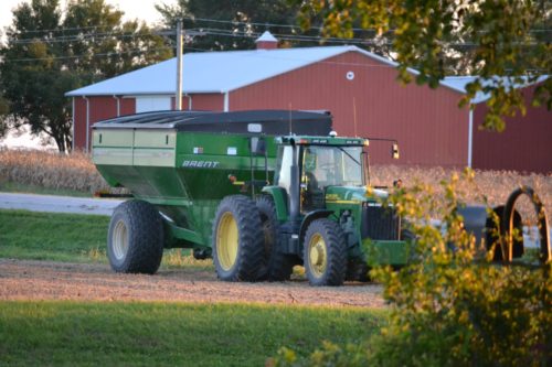 Tractor/grain cart rig