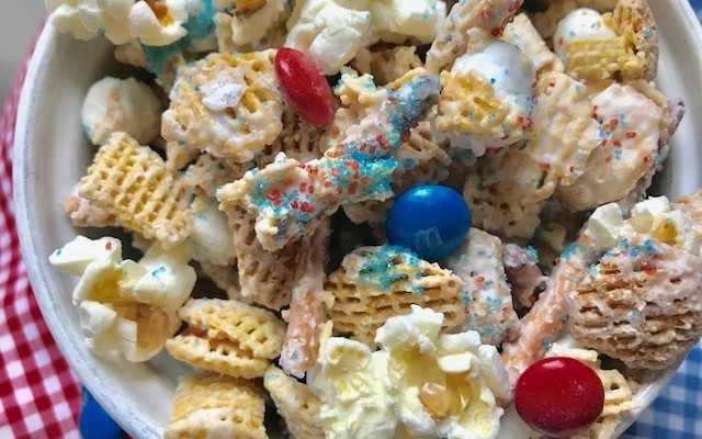 4th of July Snack Mix