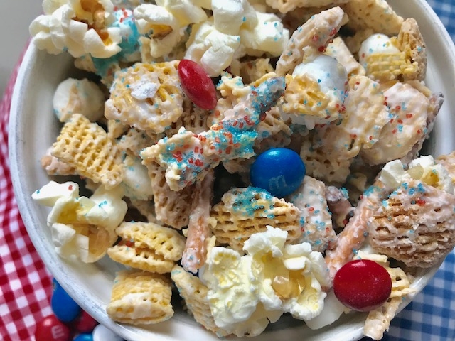 4th of July Snack Mix 
