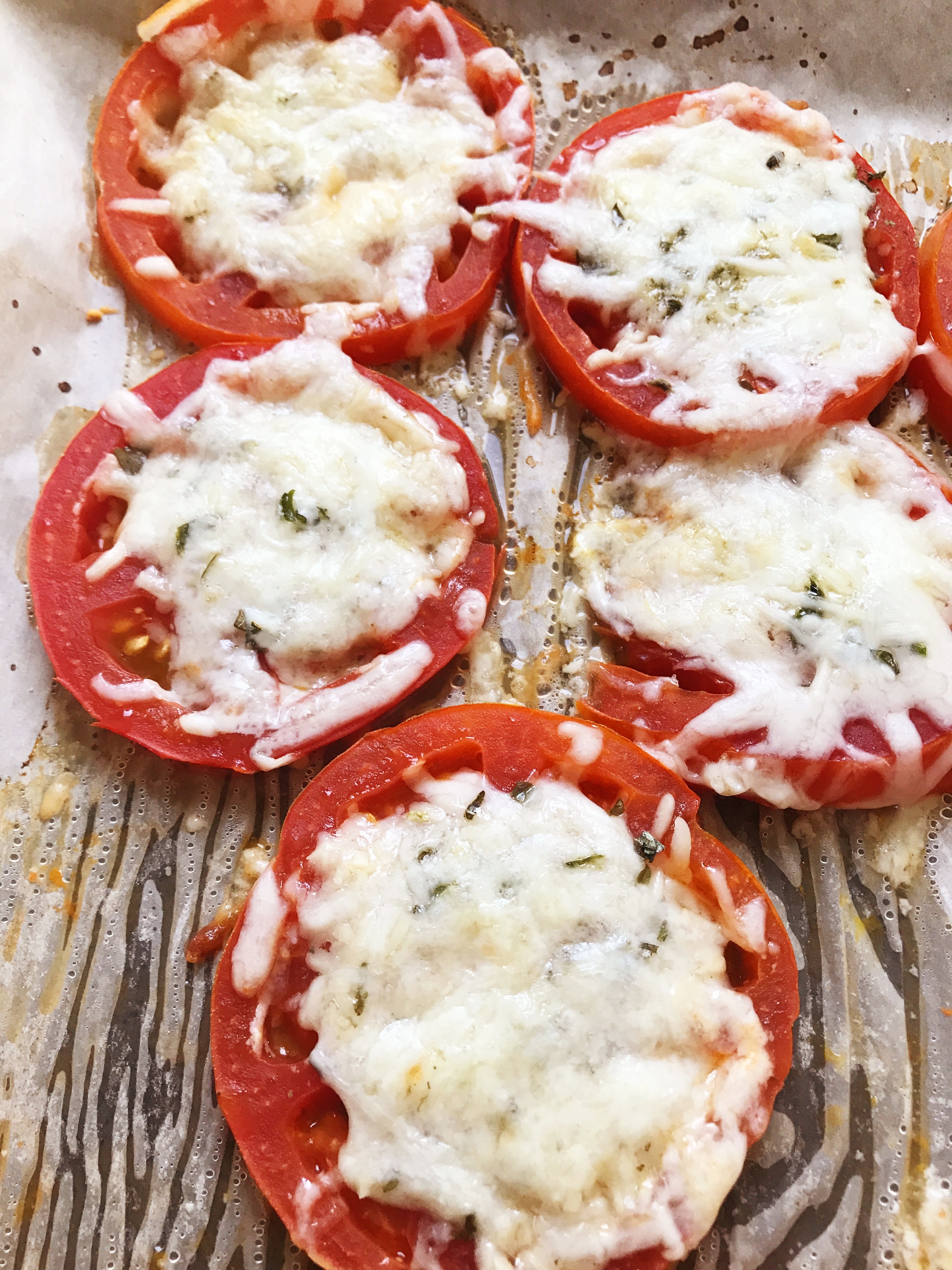 Baked Tomatoes with Mozzarella