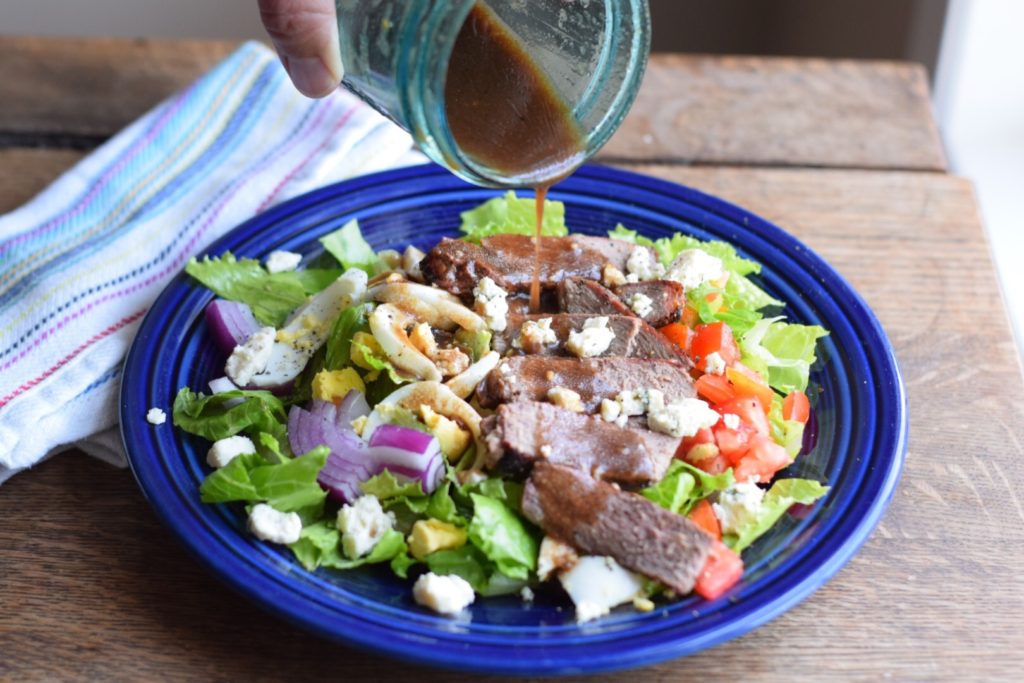 Steak Salad with Healthy Balsamic Vinegar Dressing 