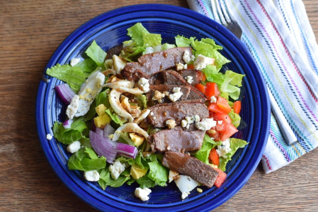 Steak Salad with Healthy Balsamic Vinegar Dressing 