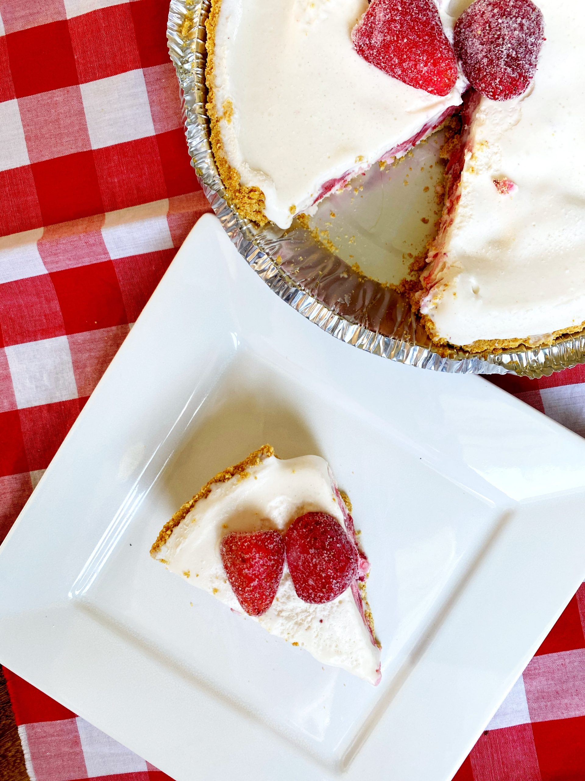 Whipped Strawberry Pie The Gingham Apron