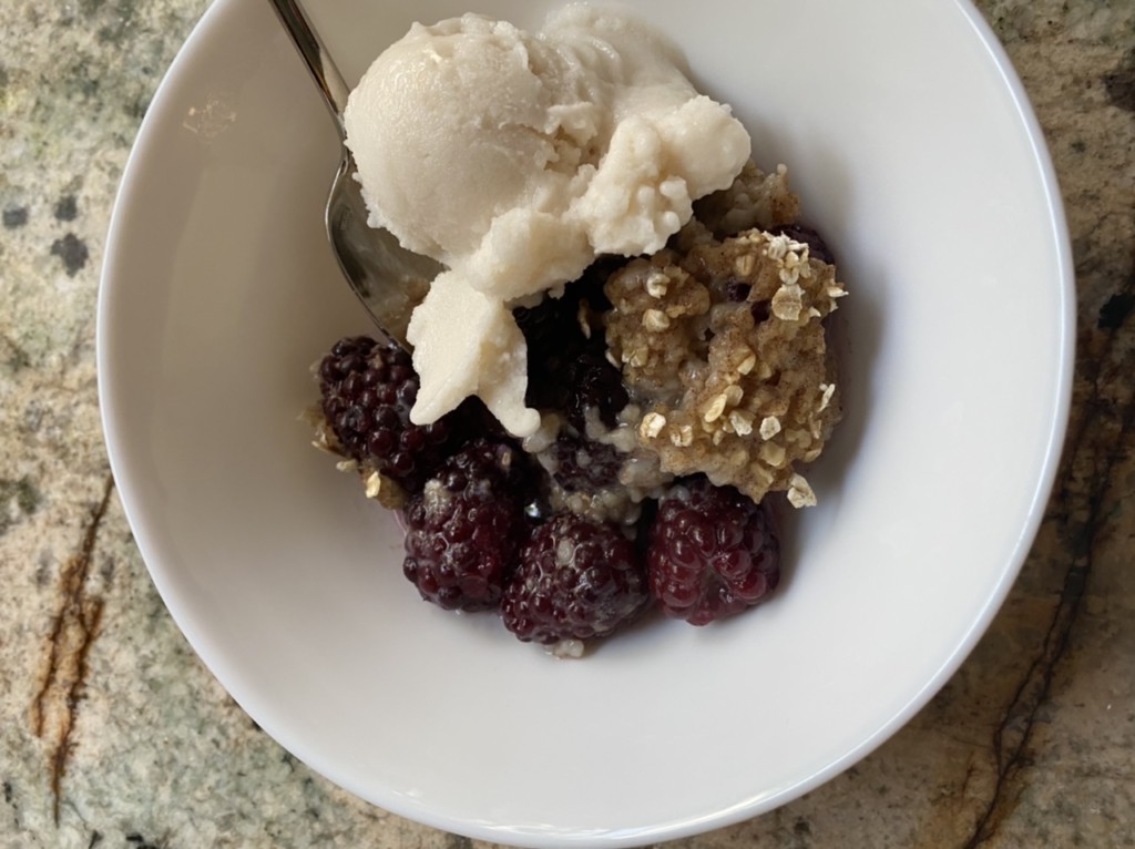 Sugar-free Blackberry Cobbler